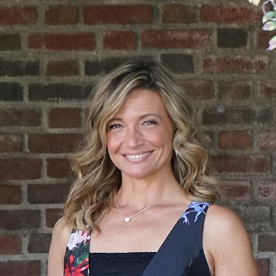 Bretta Thompson, officiant and Indianapolis Wedding Planner Bretta Thompson, officiant and Indianapolis Wedding Planner